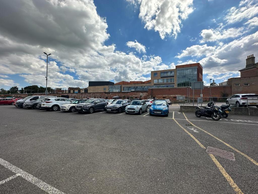 Aspire 860 Hotel Colchester Exterior photo